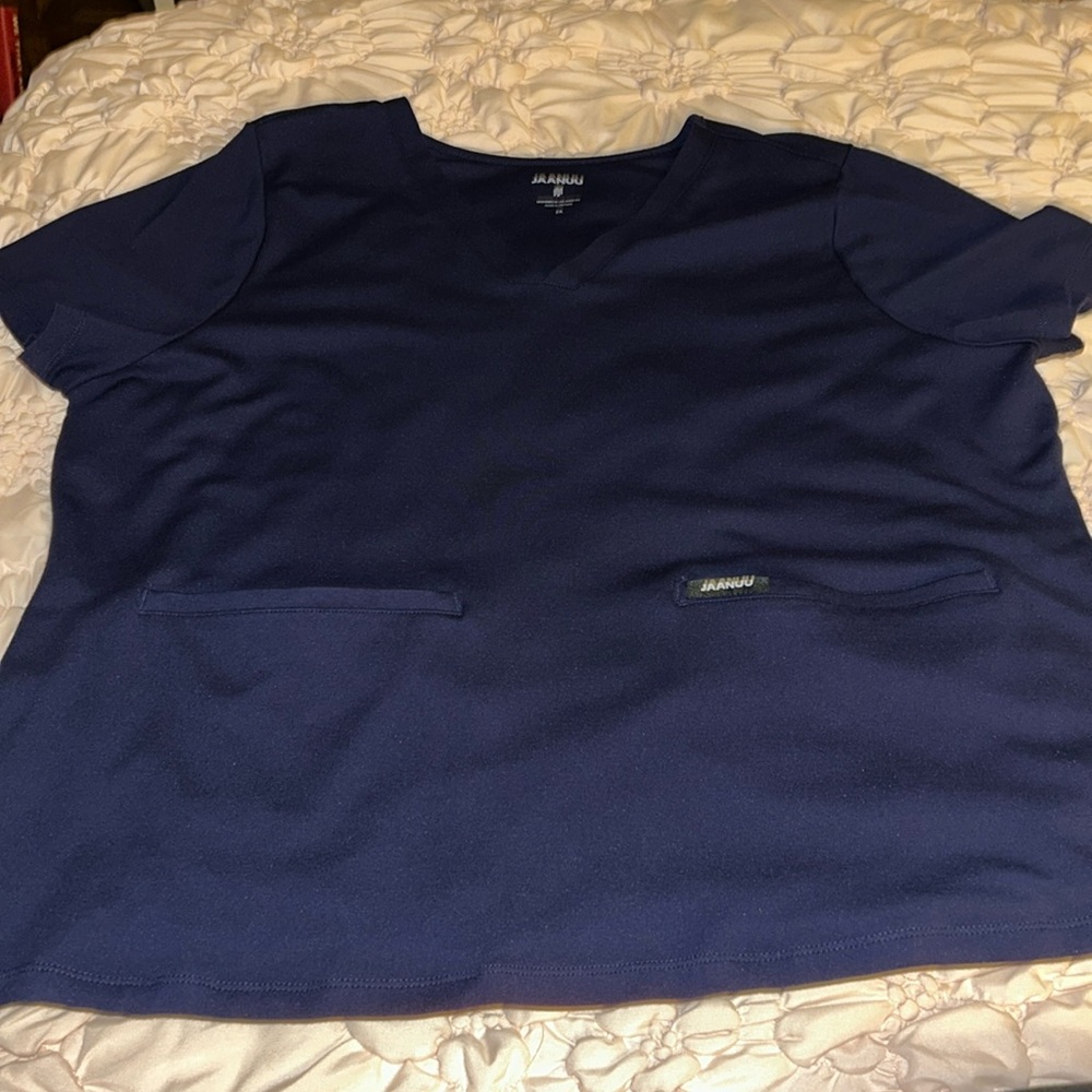 Jaanuu Scrub Top